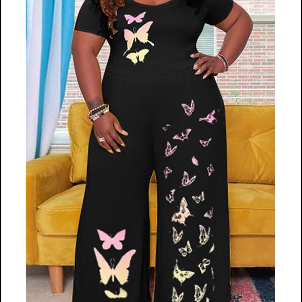 Butterfly print wide leg pants set. Cropped top